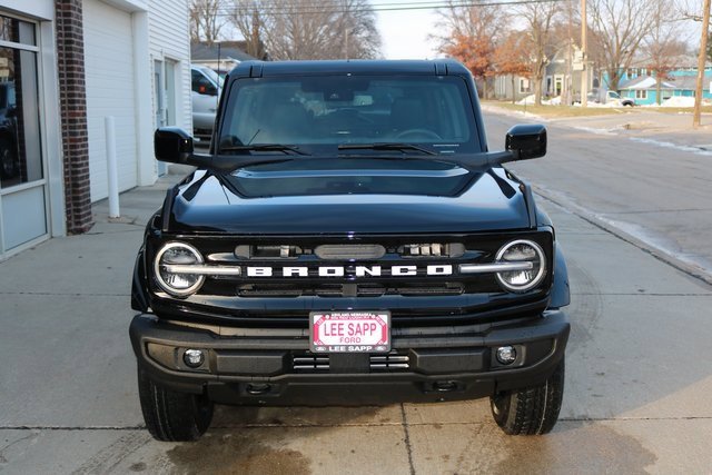 New 2025 Ford Bronco Outer Banks image 3