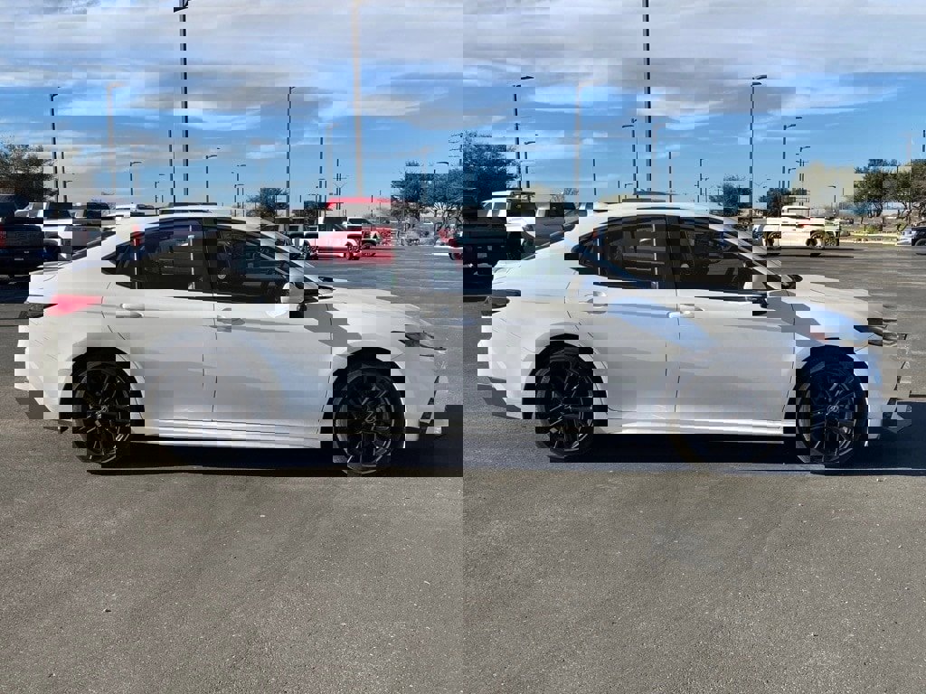 Certified 2025 Toyota Camry SE image 4