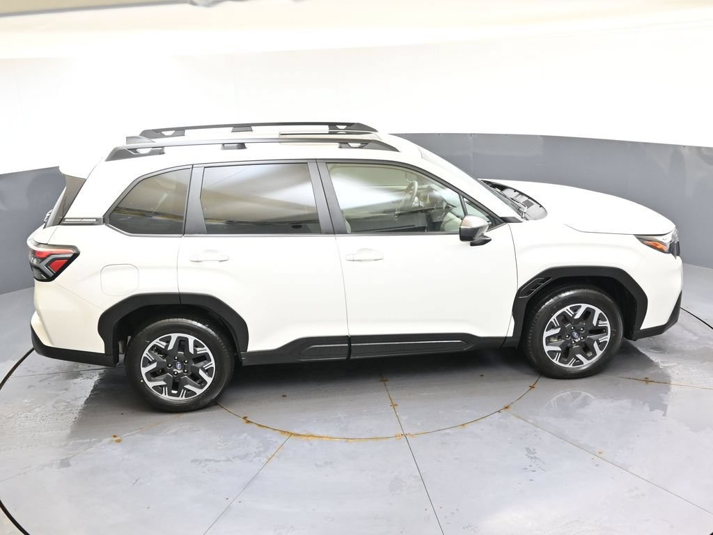 Certified 2025 Subaru Forester Premium AWD/4WD image 42