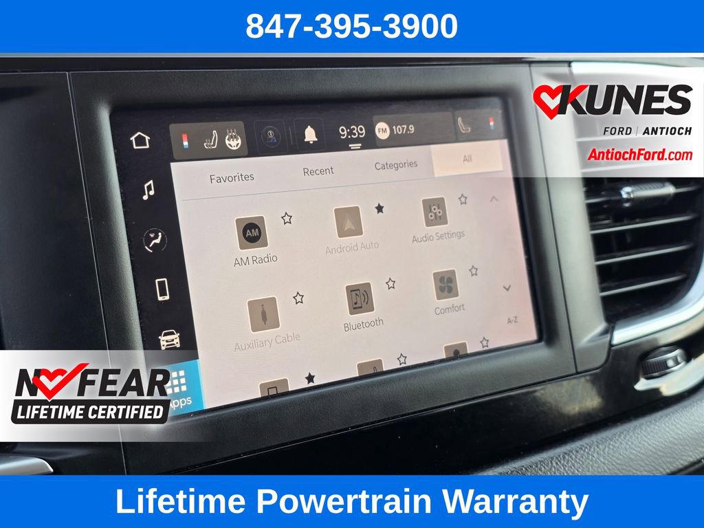 Used 2023 Chrysler Voyager LX image 47