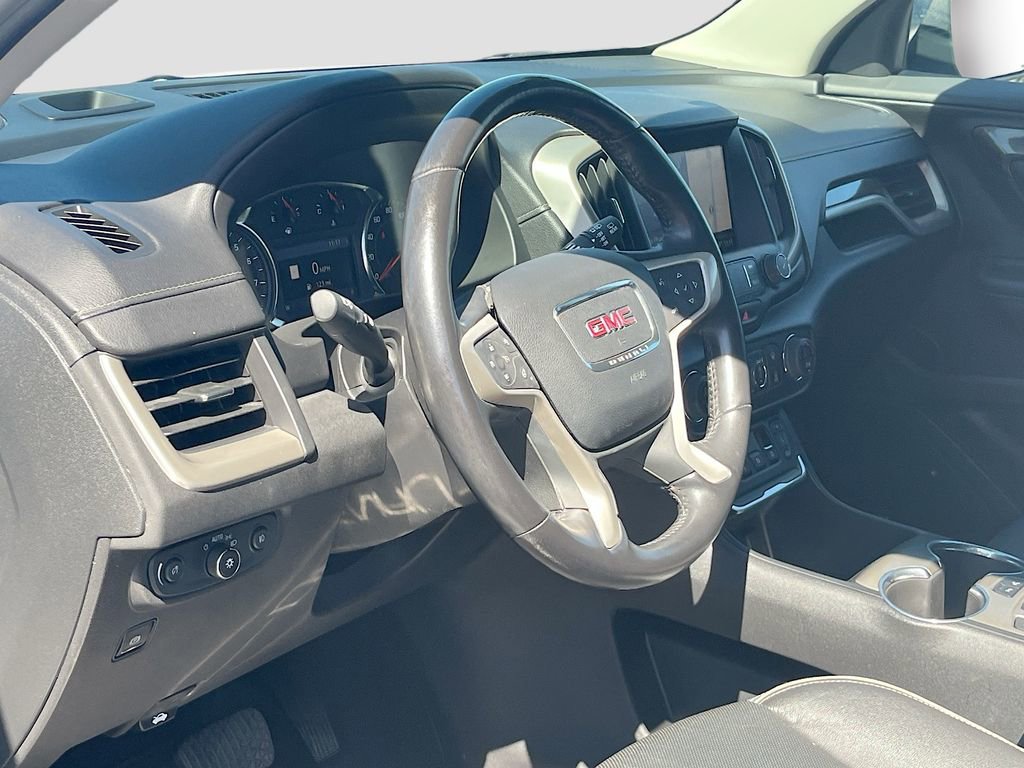 Used 2020 GMC Terrain Denali w/ GMC Pro Grade Package AWD/4WD image 9