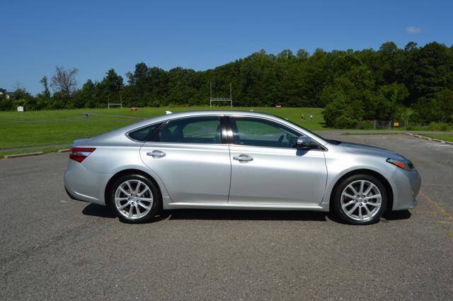 Used 2014 Toyota Avalon Limited FWD image 5