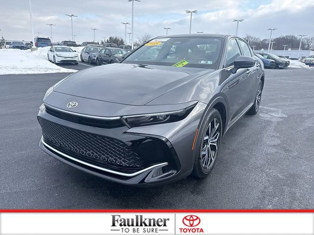 Certified 2024 Toyota Crown XLE image 3