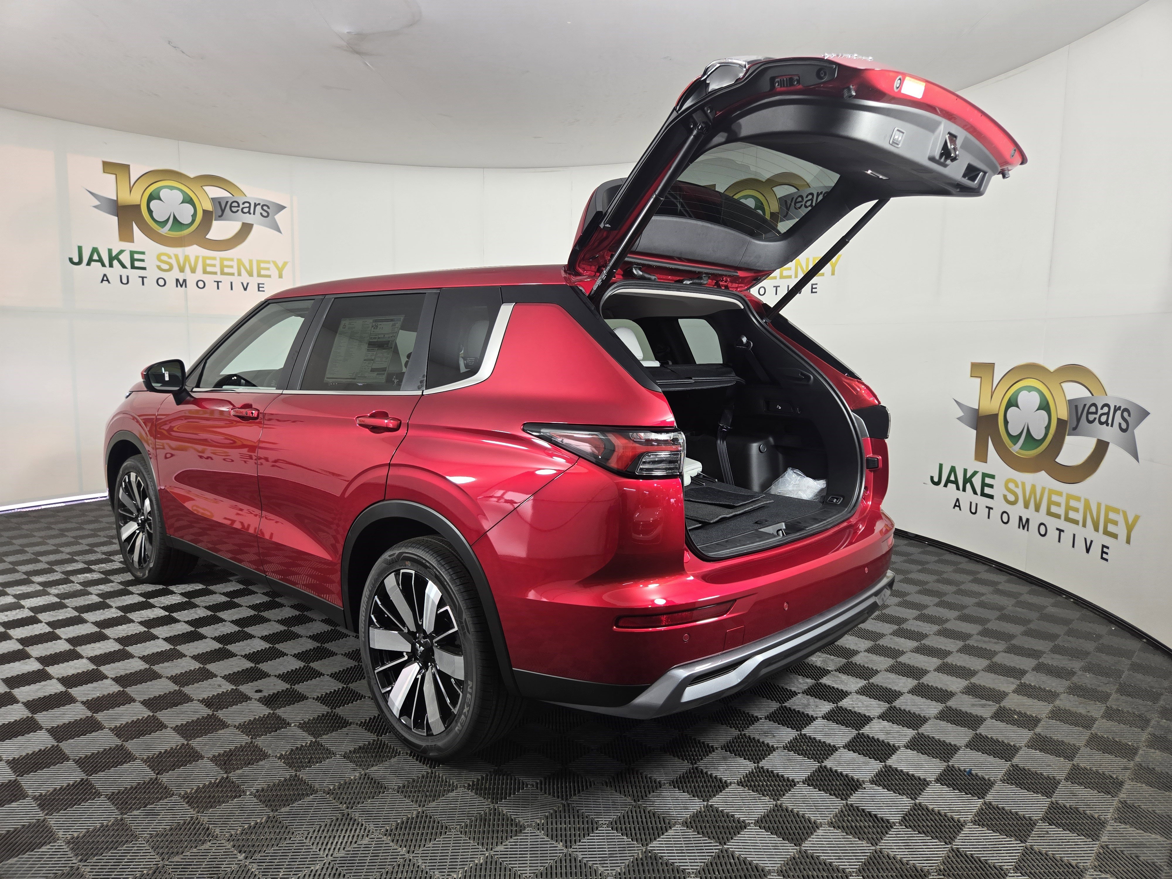 New 2025 Mitsubishi Outlander SE image 33