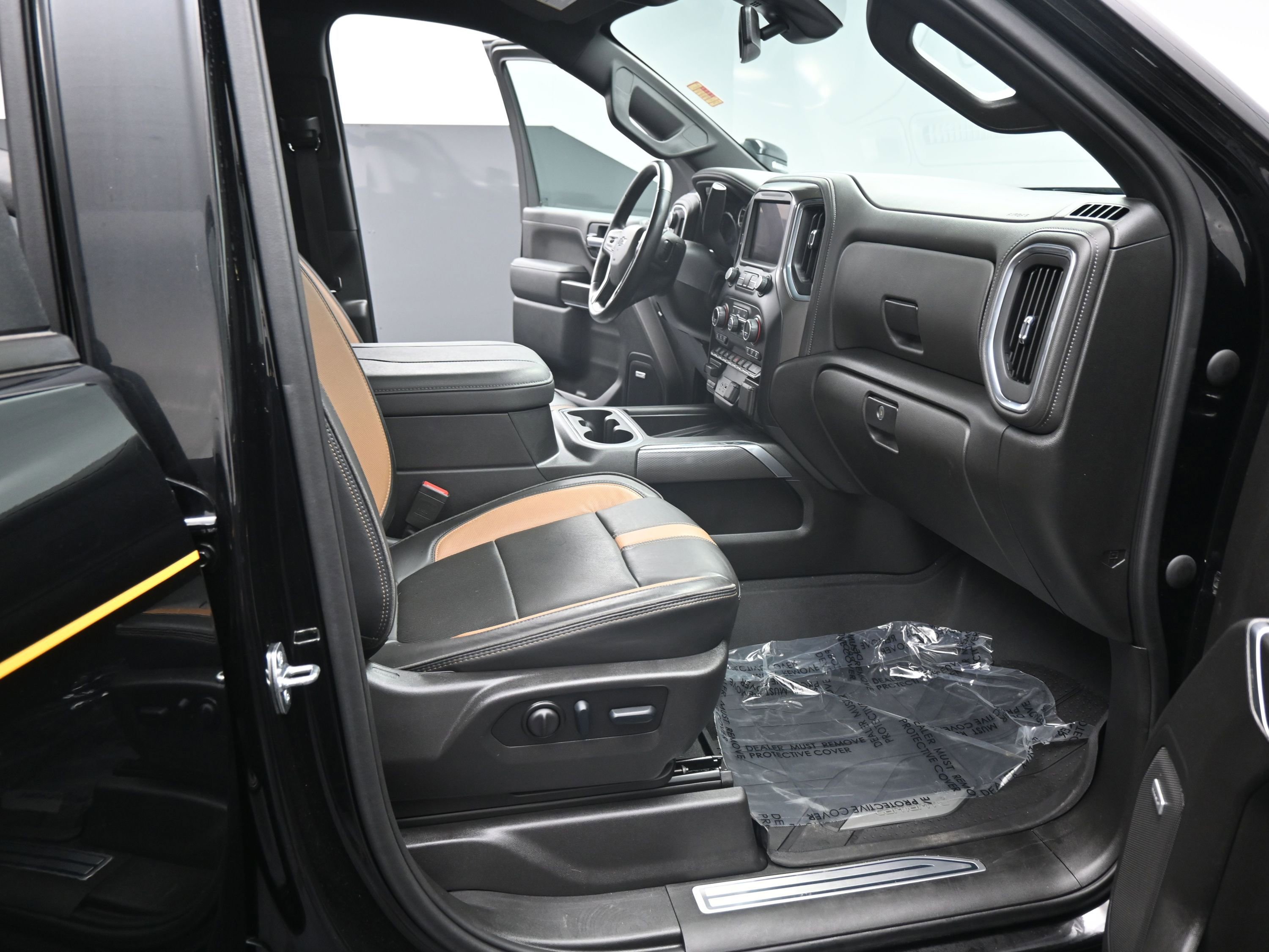 Certified 2023 Chevrolet Silverado 2500 LTZ w/ Carhartt Edition image 20