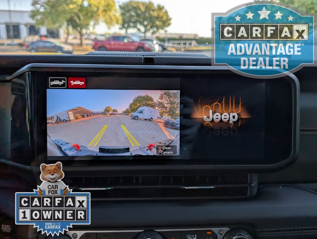 Used 2025 Jeep Gladiator Mojave AWD/4WD image 10