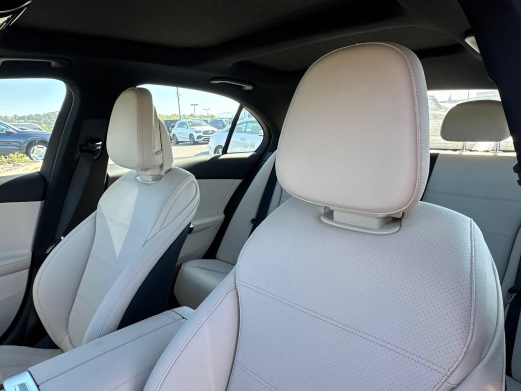 New 2026 Mercedes-Benz C 300 Sedan image 18