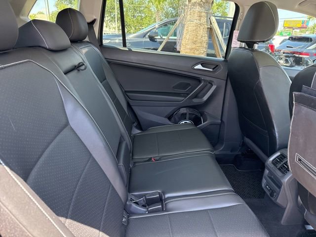 Used 2021 Volkswagen Tiguan SEL FWD image 12