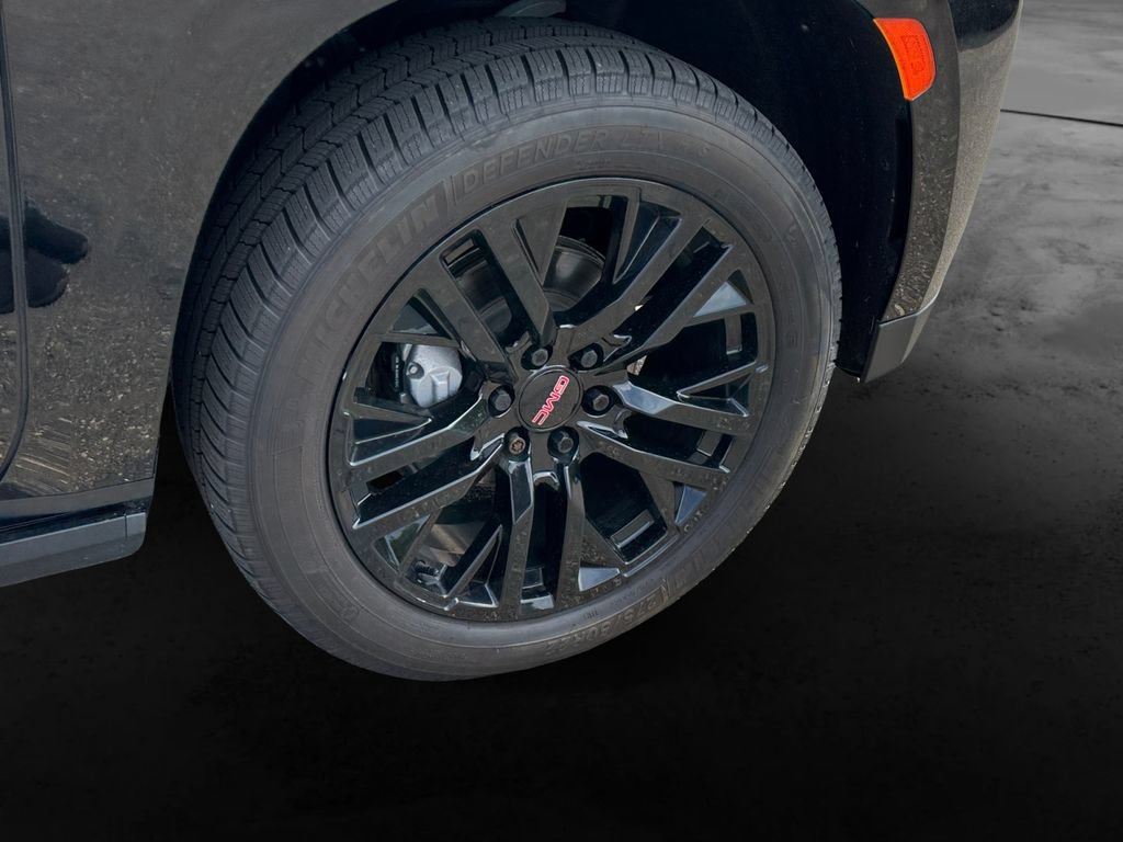 Used 2022 GMC Yukon XL Denali AWD/4WD image 13