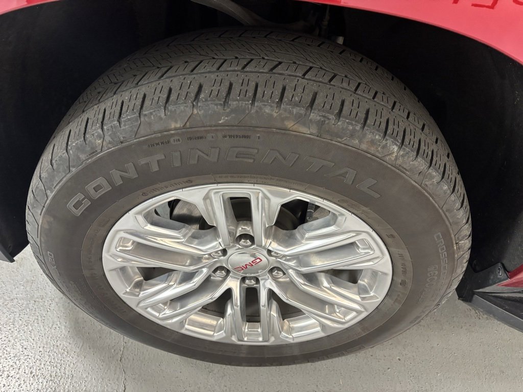 Used 2024 GMC Yukon SLT image 6