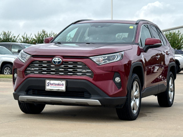 Used 2020 Toyota RAV4 Limited w/ Limited Grade Weather Package AWD/4WD image 3