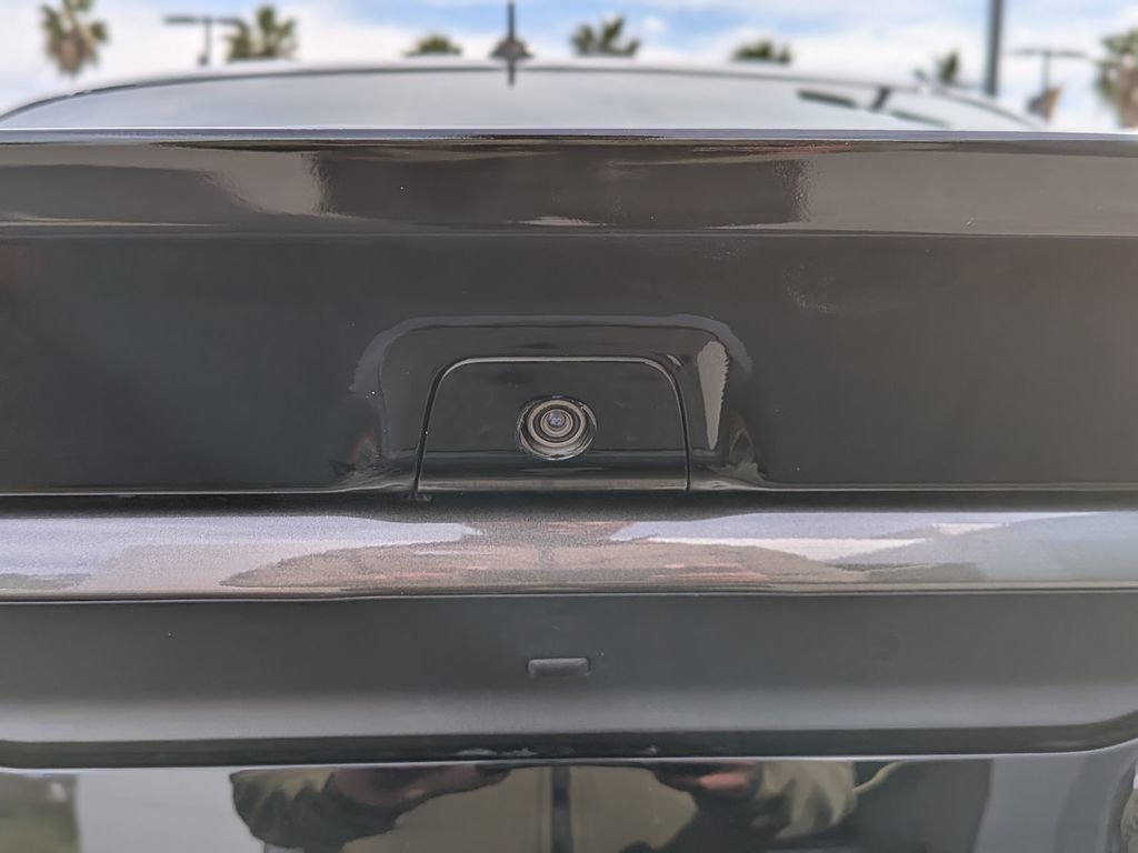 Certified 2016 Dodge Challenger R/T Scat Pack w/ Leather Interior Group image 5