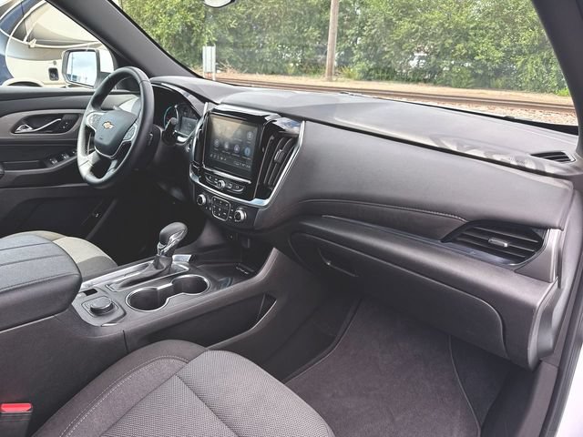Used 2024 Chevrolet Traverse LT AWD/4WD image 27