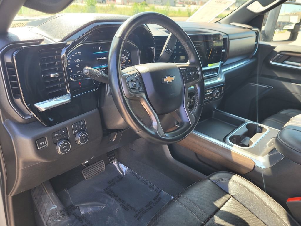 Used 2024 Chevrolet Silverado 3500 High Country w/ Z71 Off-Road Package image 14