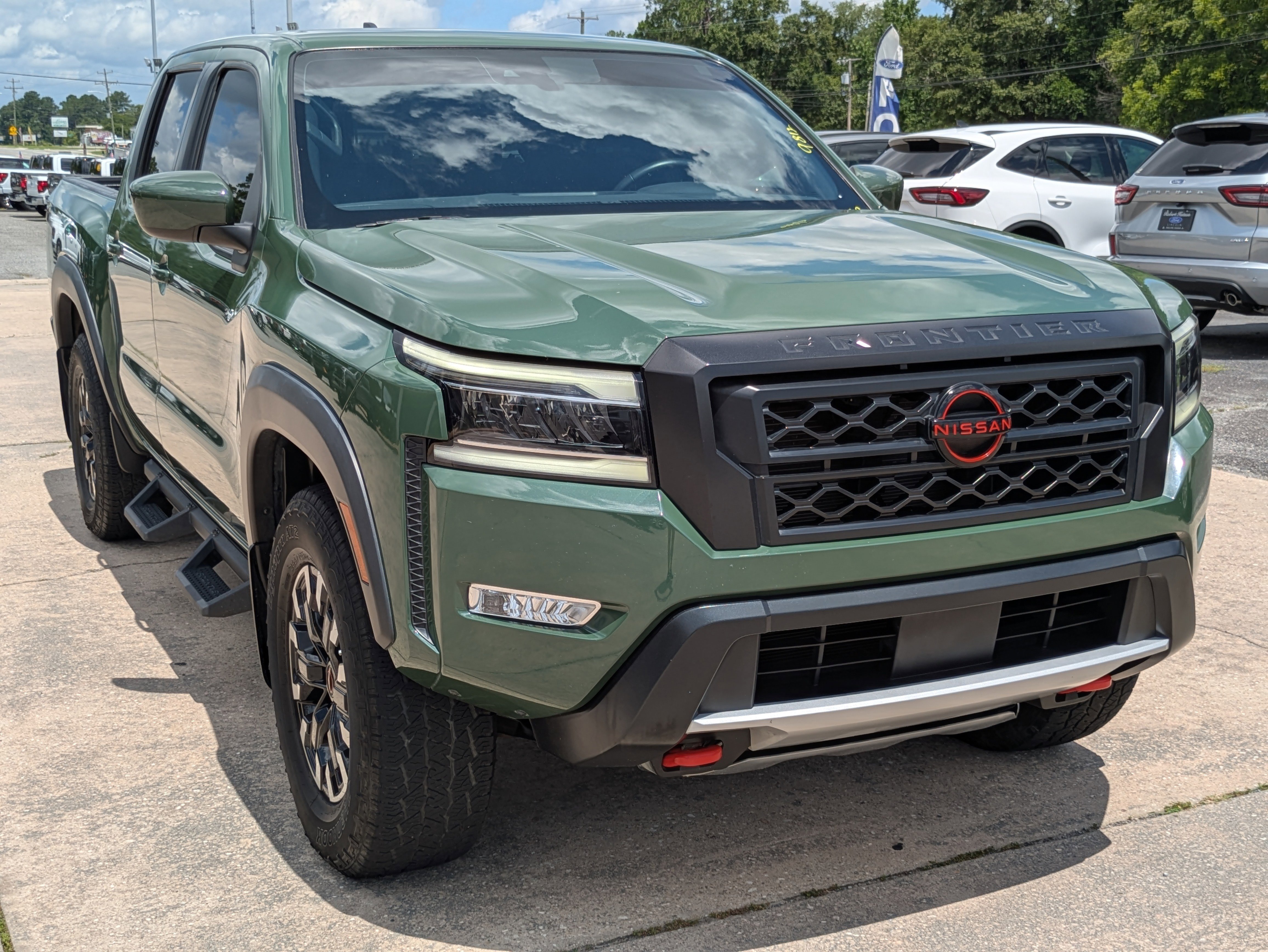 Used 2022 Nissan Frontier PRO-4X w/ Technology Package image 5