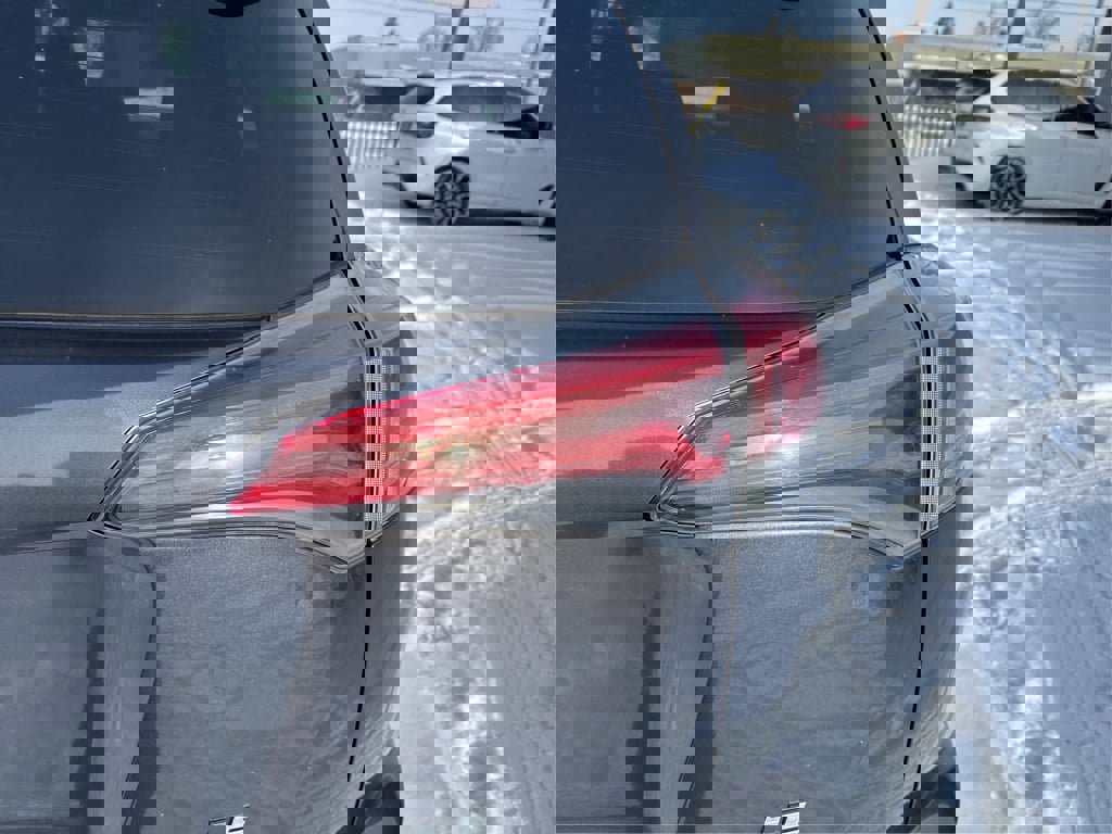 Used 2016 Toyota RAV4 LE image 25