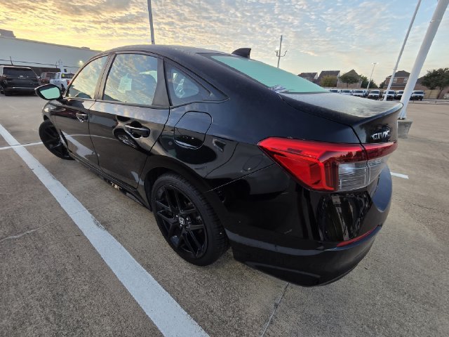 Used 2022 Honda Civic Sport image 3