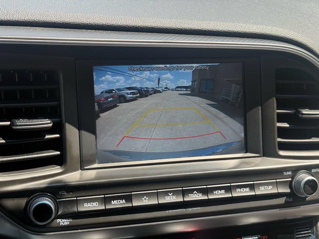 Used 2020 Hyundai Elantra SEL FWD image 12
