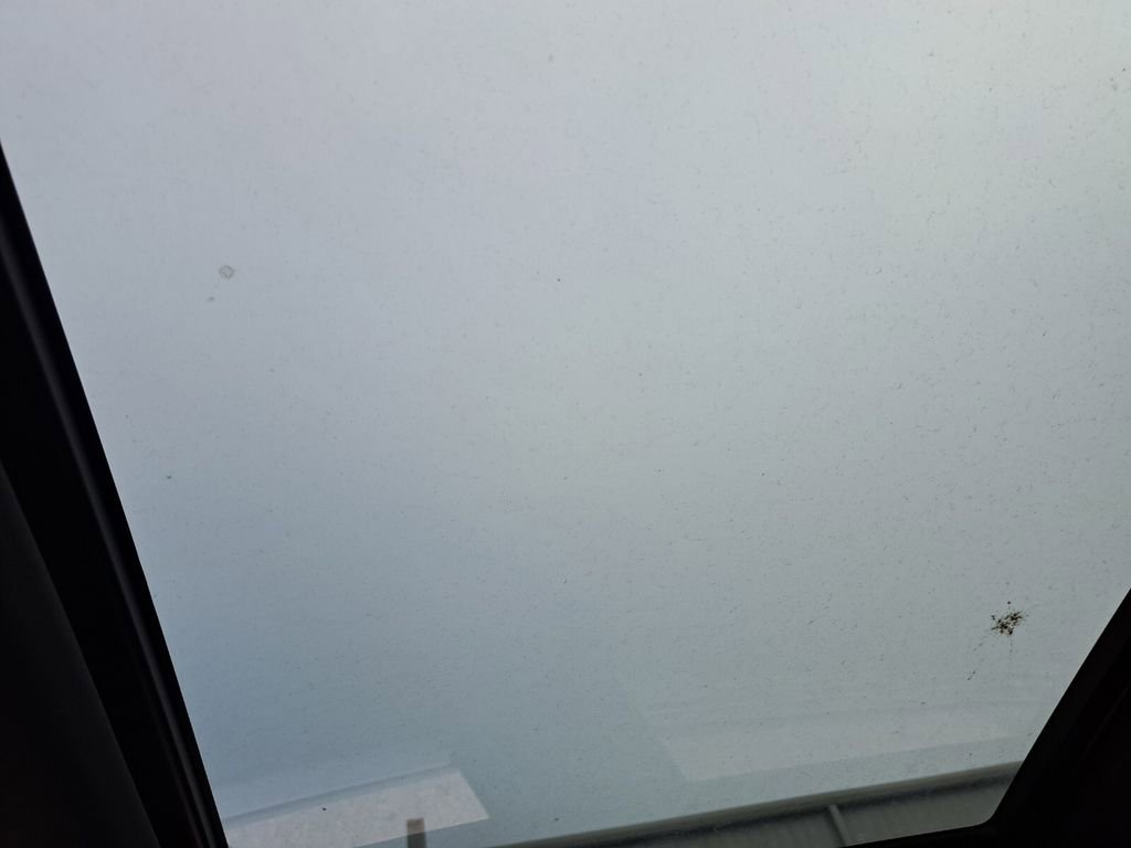 Used 2025 Volkswagen Atlas Cross Sport SEL R-Line image 18