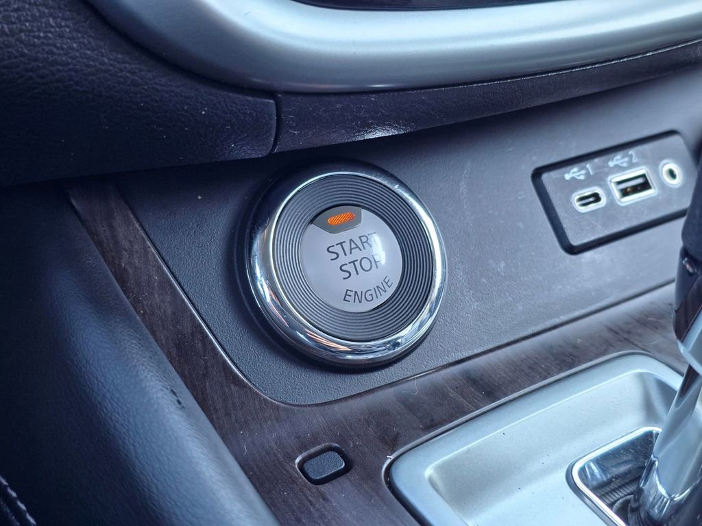 Used 2019 Nissan Murano Platinum w/ Cargo Package image 41