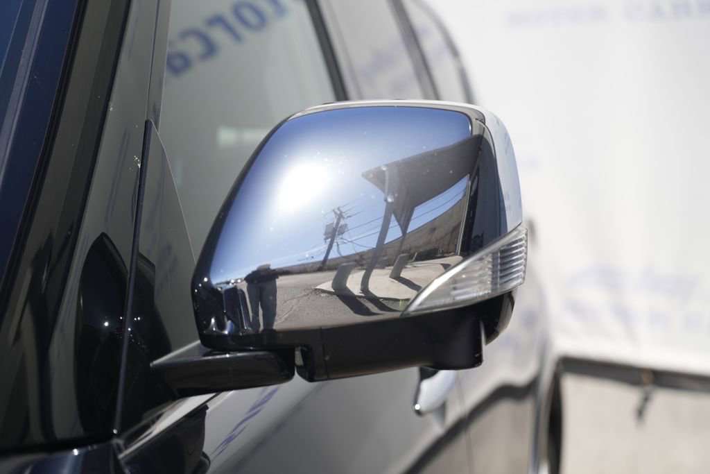 Used 2021 INFINITI QX80 Sensory w/ Cargo Package AWD/4WD image 10