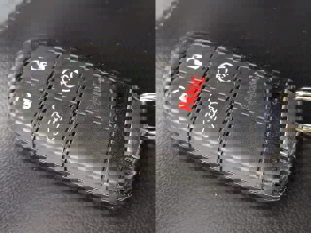 Used 2018 Jeep Grand Cherokee Limited image 33