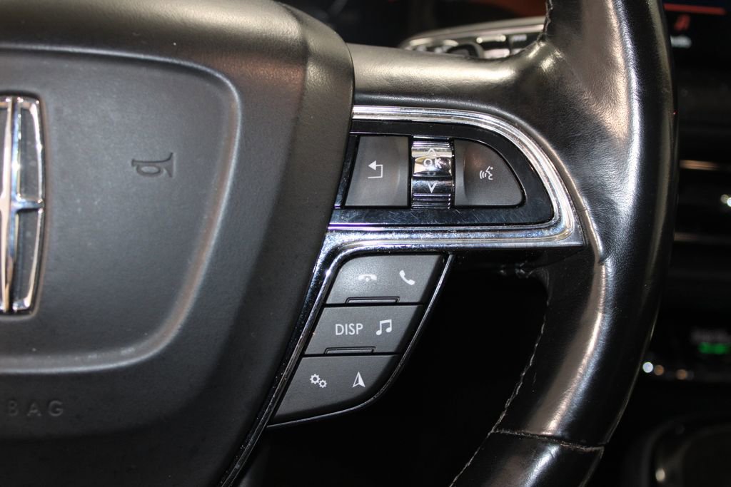 Used 2022 Lincoln Nautilus Reserve w/ Equipment Group 201A image 39