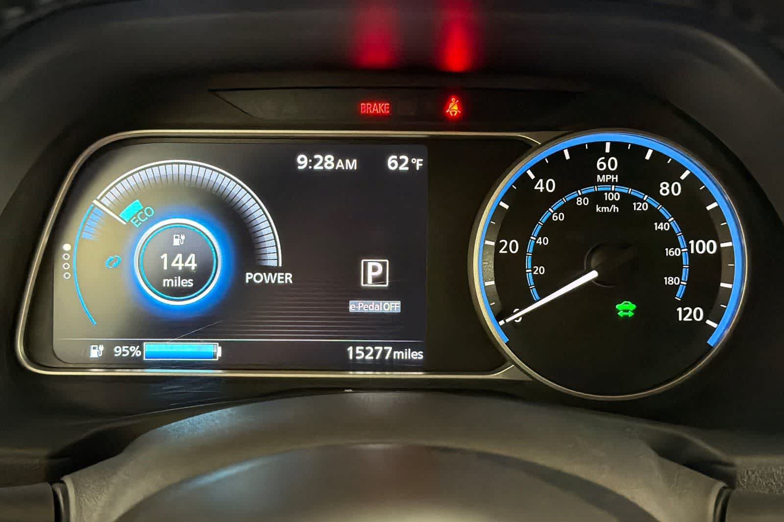 Used 2018 Nissan Leaf SL w/ Protection Package FWD image 25
