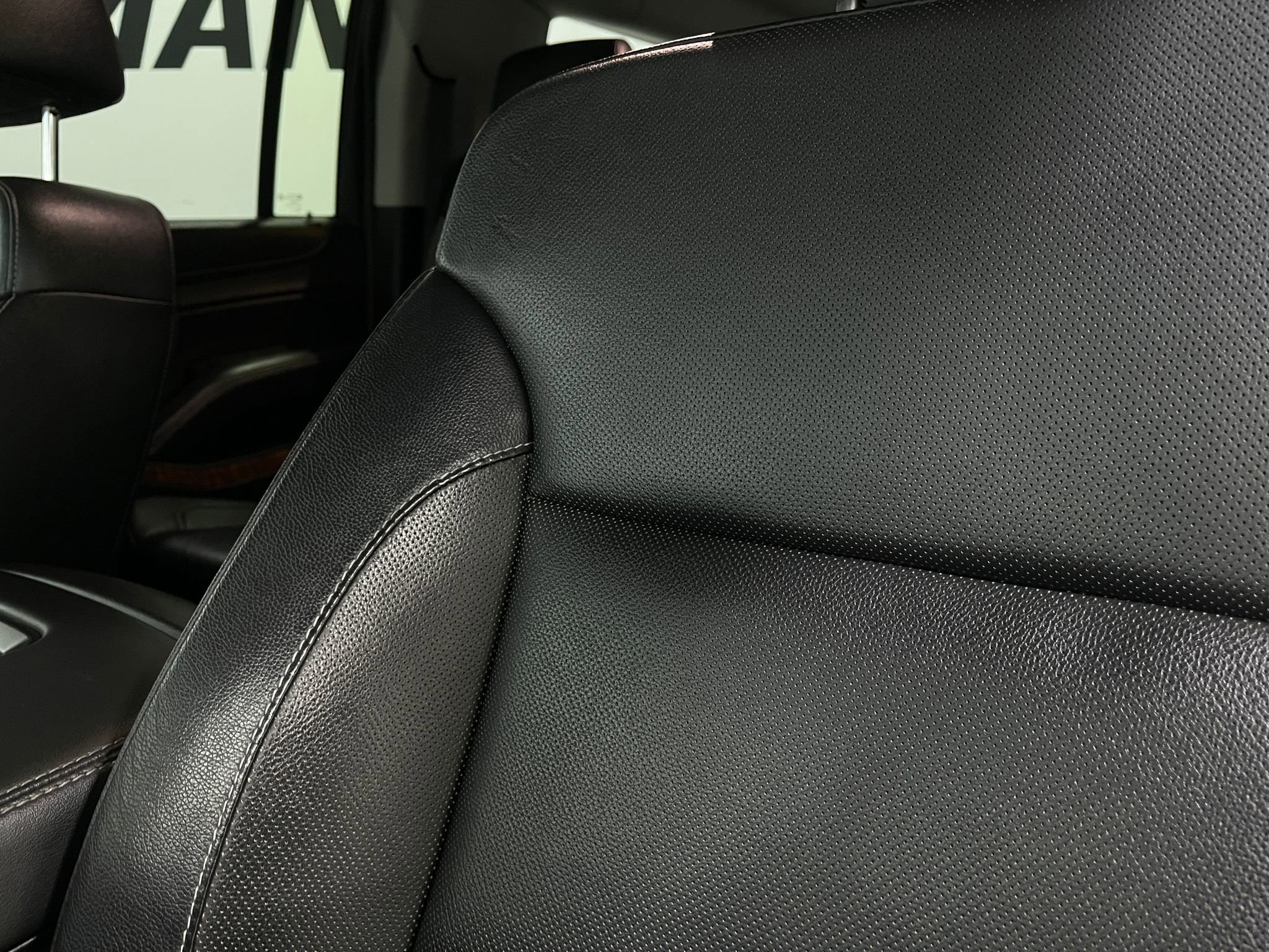 Used 2018 Chevrolet Suburban Premier image 16