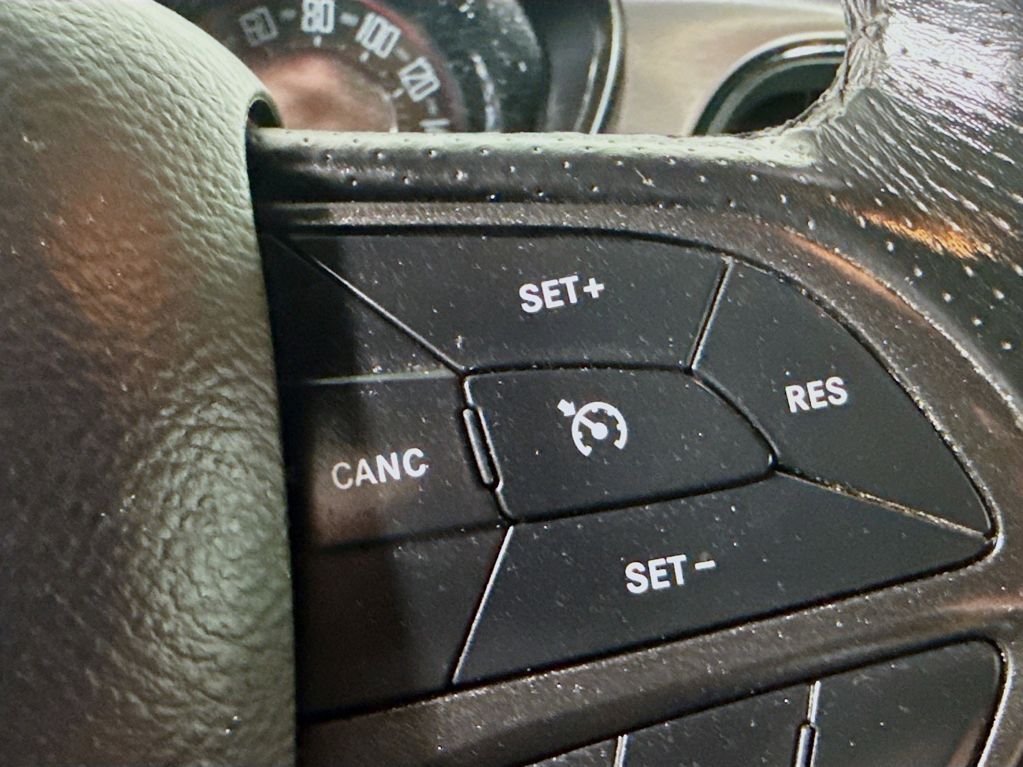 Used 2022 Dodge Challenger R/T w/ Blacktop Package image 15