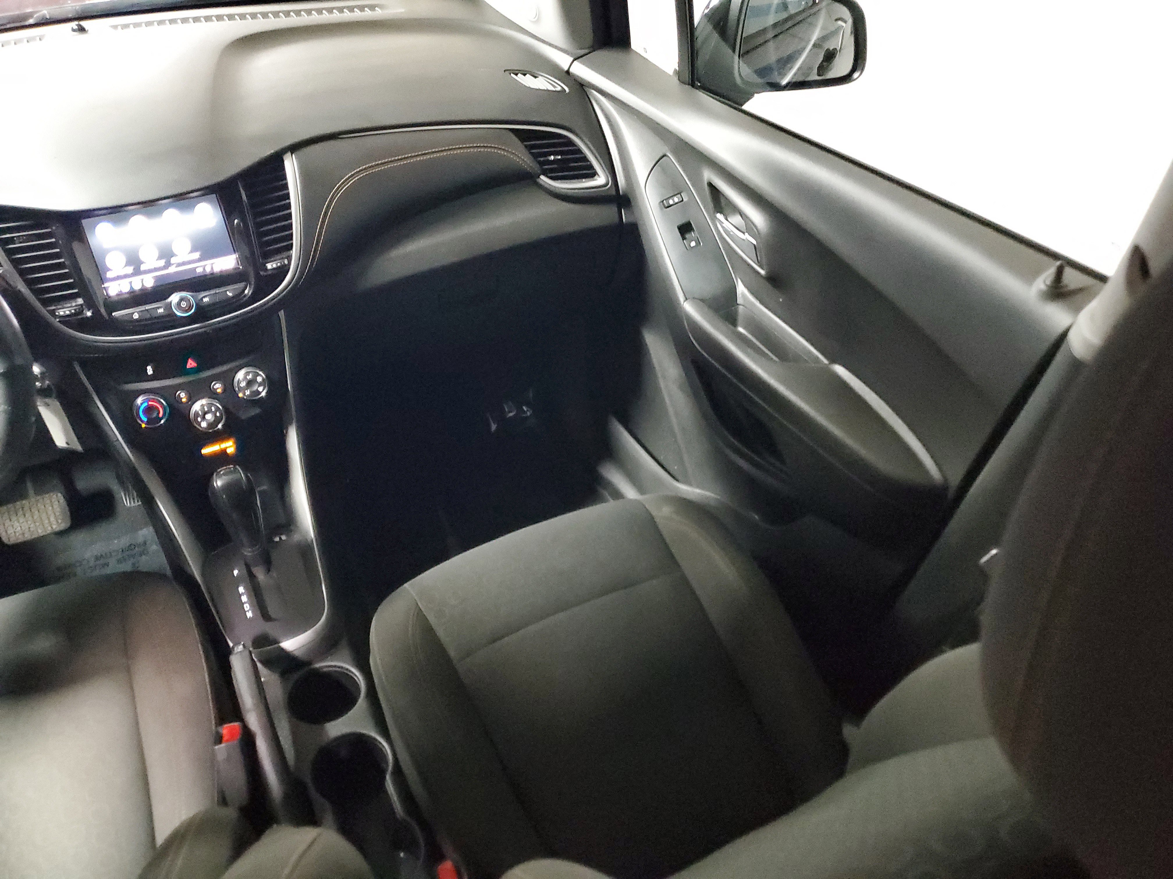 Used 2021 Chevrolet Trax LS image 14