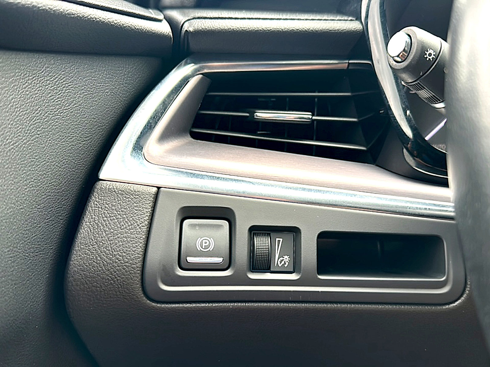 Used 2022 Cadillac XT5 Luxury FWD image 35