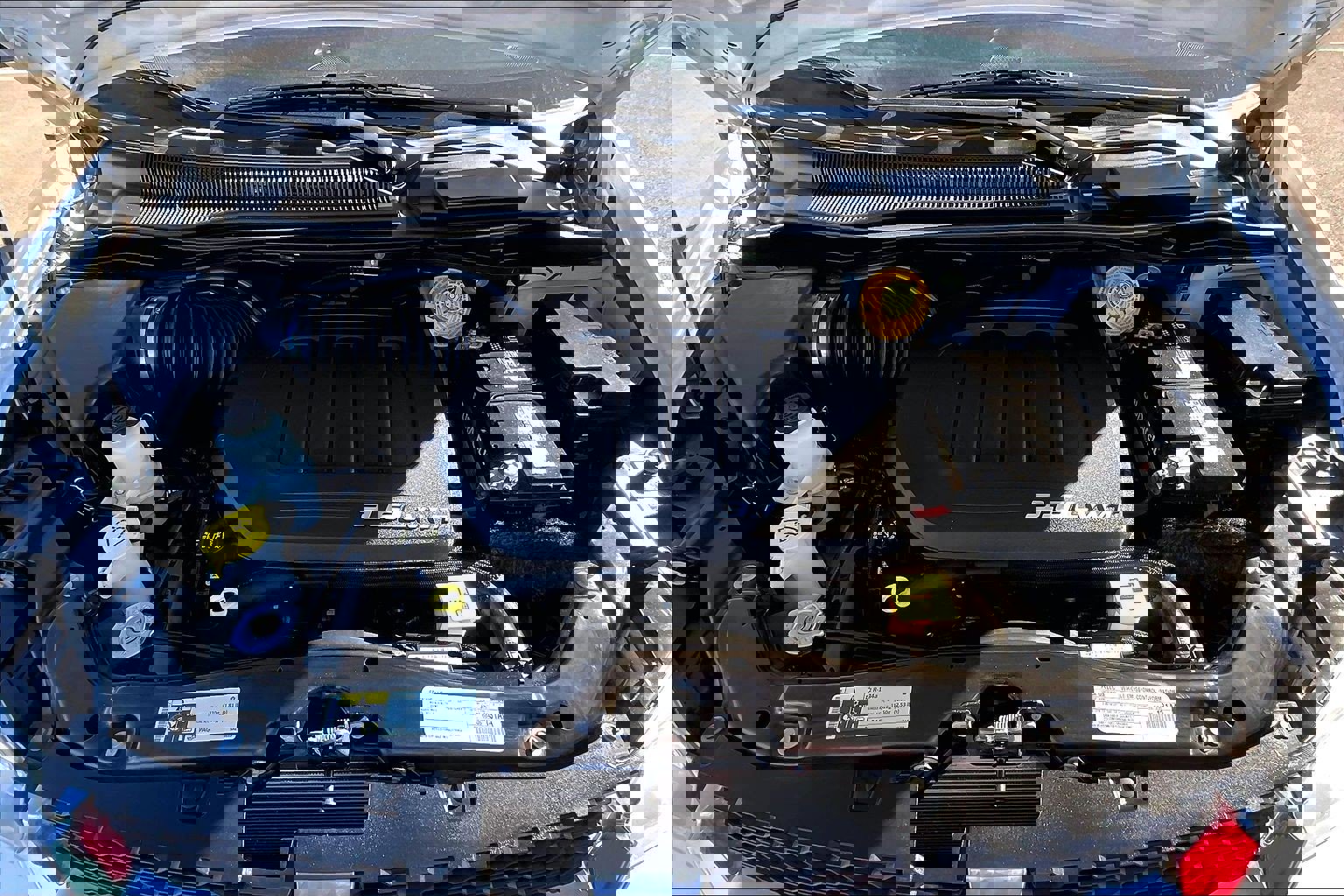 Used 2018 Dodge Grand Caravan SE w/ UConnect Hands-Free Group image 9