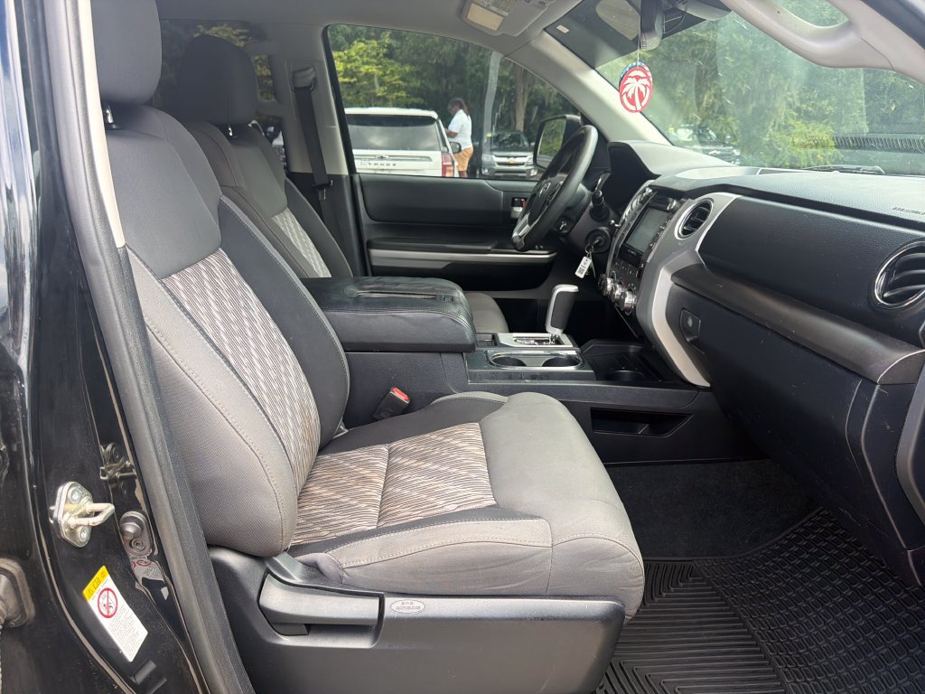 Used 2019 Toyota Tundra SR5 w/ Convenience Package AWD/4WD image 28