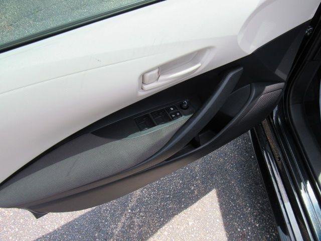 Used 2025 Toyota Corolla LE FWD image 26