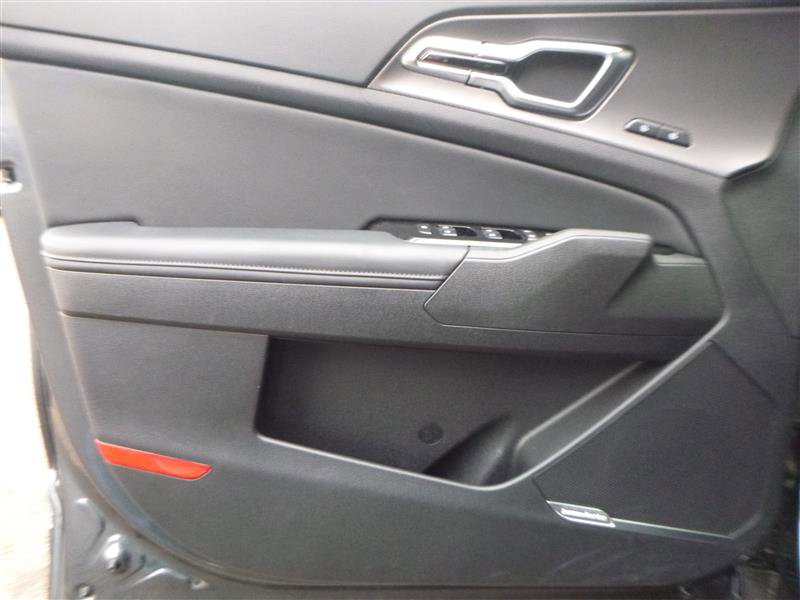 Used 2025 Kia Sportage SX Prestige image 19
