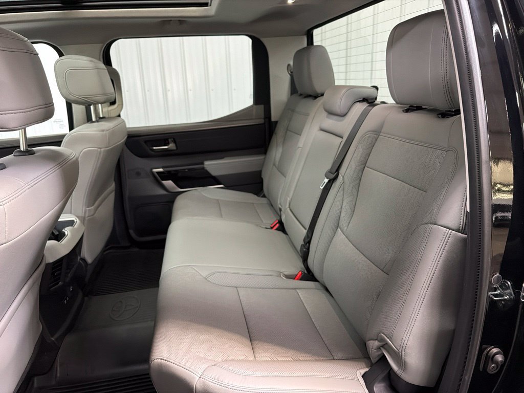 Used 2024 Toyota Tundra Limited AWD/4WD image 33
