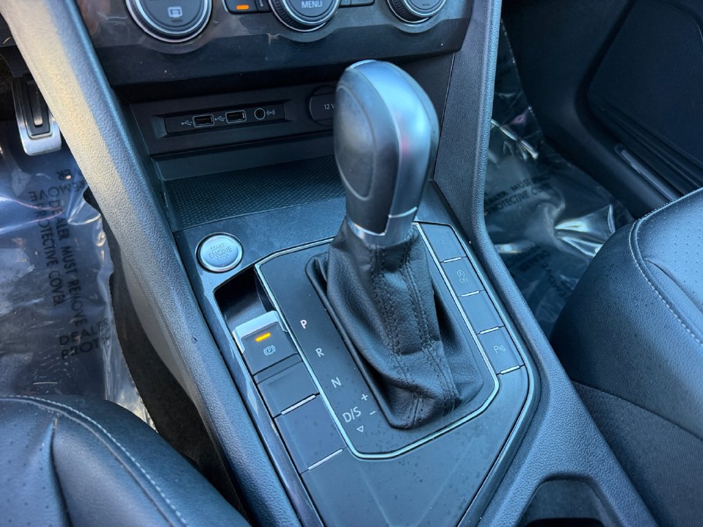 Used 2018 Volkswagen Tiguan SEL FWD image 25