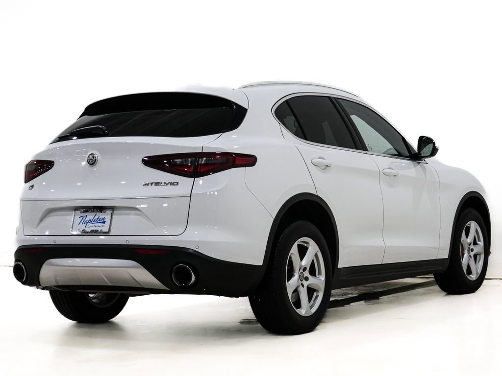Used 2020 Alfa Romeo Stelvio Sport w/ Cold Weather Package image 6