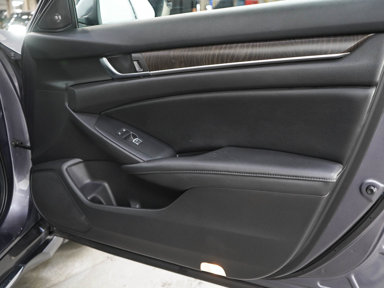 Used 2019 Honda Accord EX-L image 9