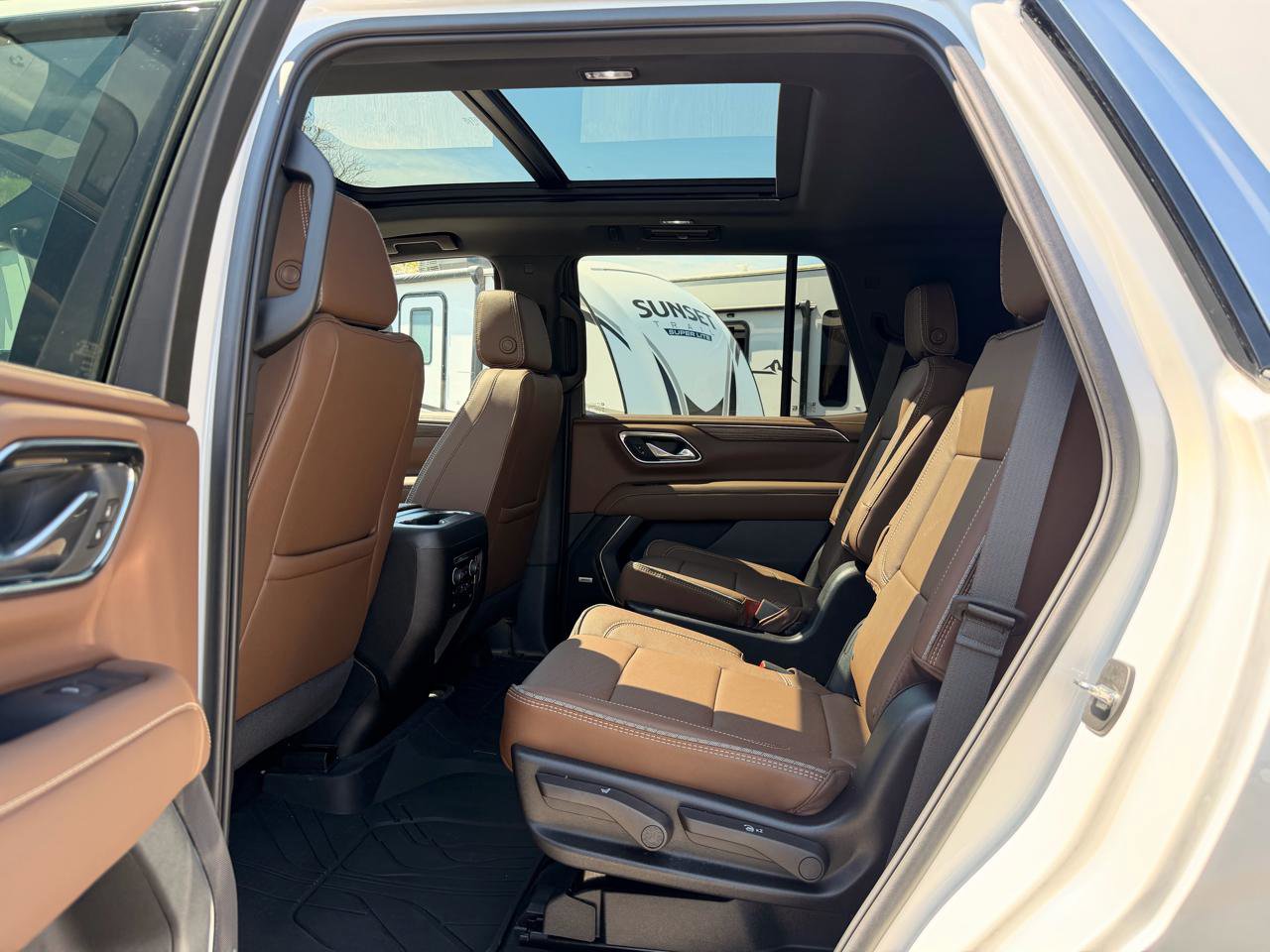 Used 2024 Chevrolet Tahoe High Country AWD/4WD image 26