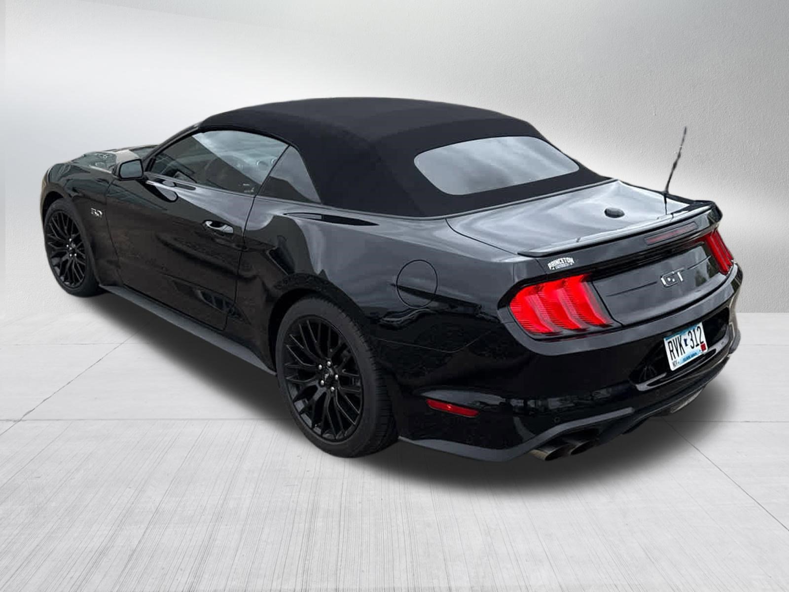 Used 2022 Ford Mustang GT Premium RWD image 5