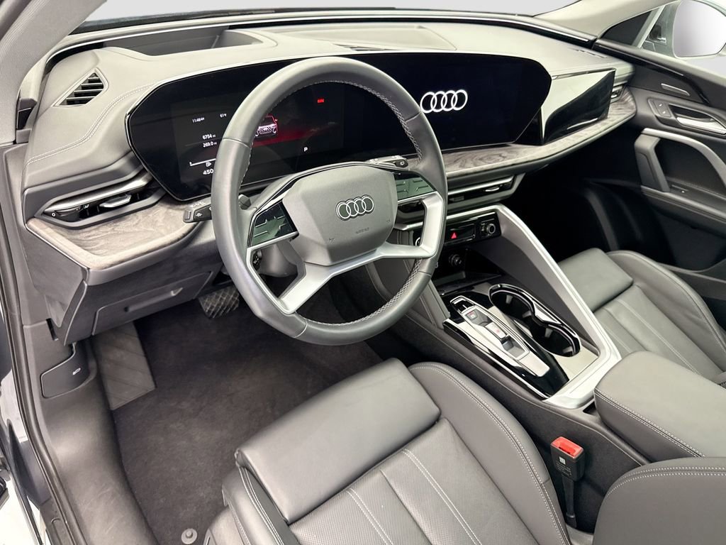 Certified 2025 Audi Q5 Premium Plus w/ Premium Plus image 9