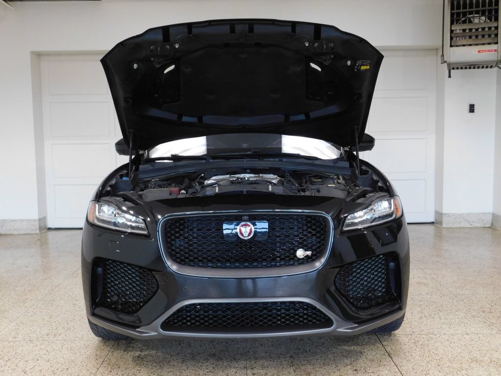 Used 2020 Jaguar F-PACE SVR AWD/4WD image 10