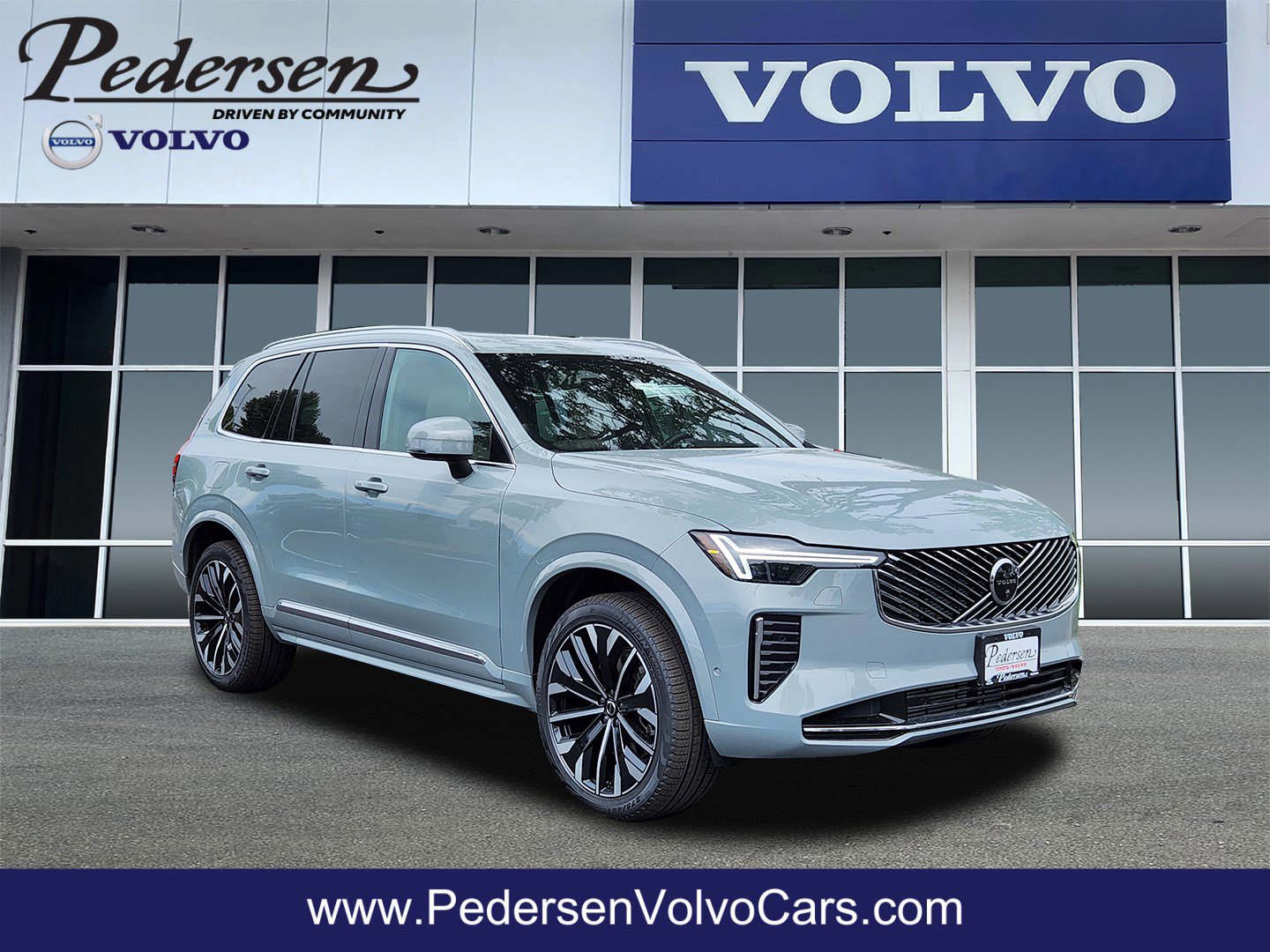 New 2026 Volvo XC90 T8 Plus w/ Protection Package Premier image 1