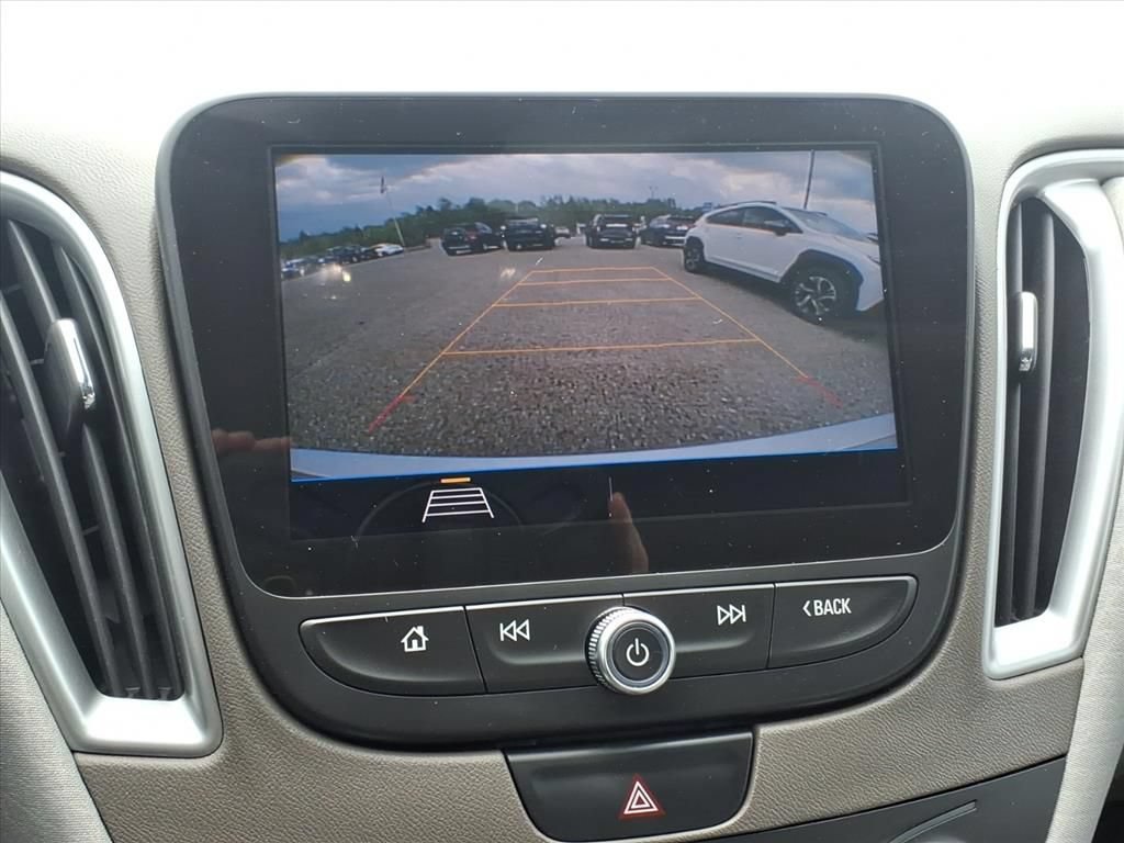 Used 2019 Chevrolet Malibu L FWD image 15