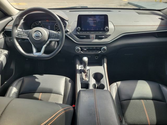 Used 2022 Nissan Altima 2.5 SR w/ Midnight Edition Package image 7