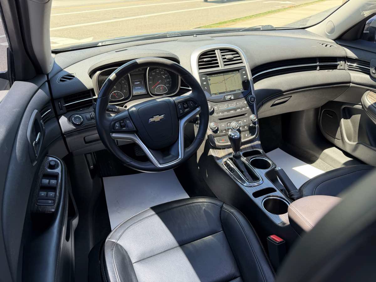 Used 2015 Chevrolet Malibu LTZ FWD image 13