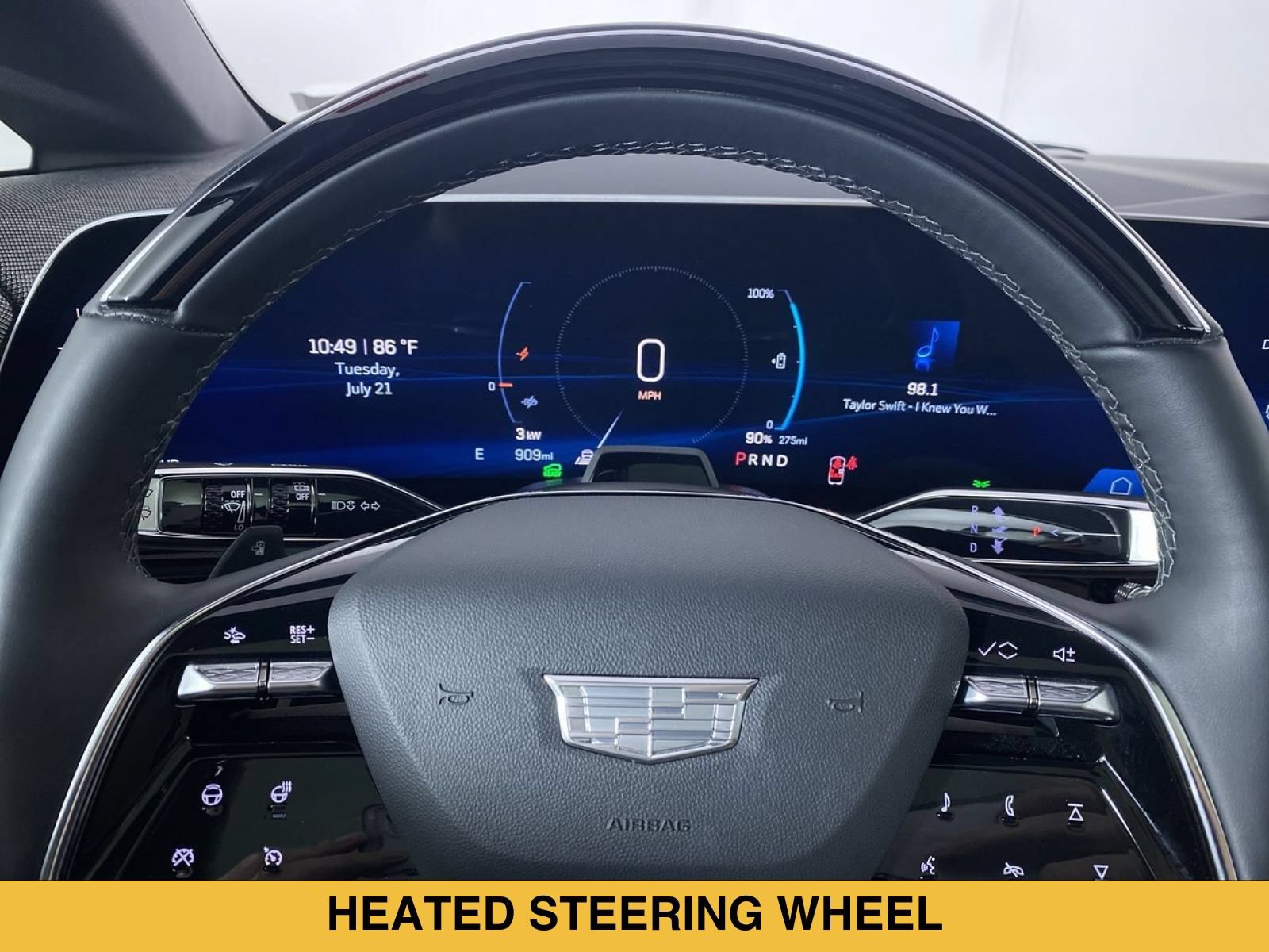 Certified 2025 Cadillac Optiq Luxury 2 AWD/4WD image 3
