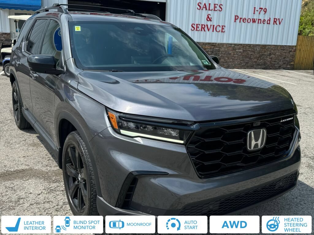 Used 2025 Honda Pilot Black Edition image 1